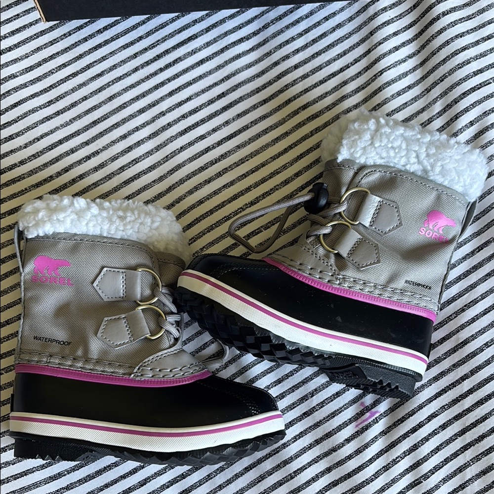 Sorel Kids' toddler Waterproof Winter Boots Yoot Pac Nylon- Gray and Black